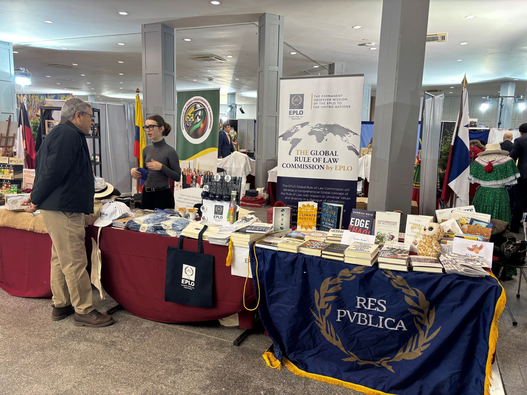 The EPLO and the ELGU Cascais students take part for the first time in the Lisbon Diplomatic Bazaar